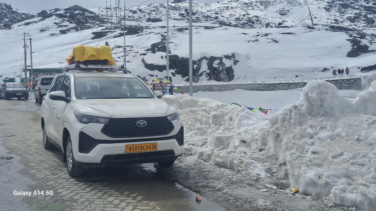 Toyota Innova HyCross at Sela Pass in snow